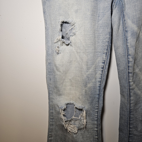 American Eagle Boho Artist Low-Rise Distressed Blue Jeans - Picture 4 of 9